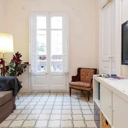 Cal Mateu 11 huéspedes Sagrada Família Apartamento Barcelona Exterior foto